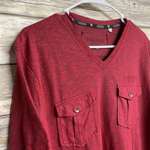 G by Guess Brand Men's XXL Short Sleeve T-shirt V-neck Red Classic - Picture 4 of 6
